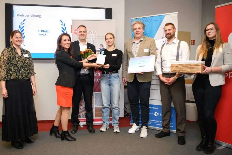 Ymolution bei der Preisverleihung INNO Award 2025